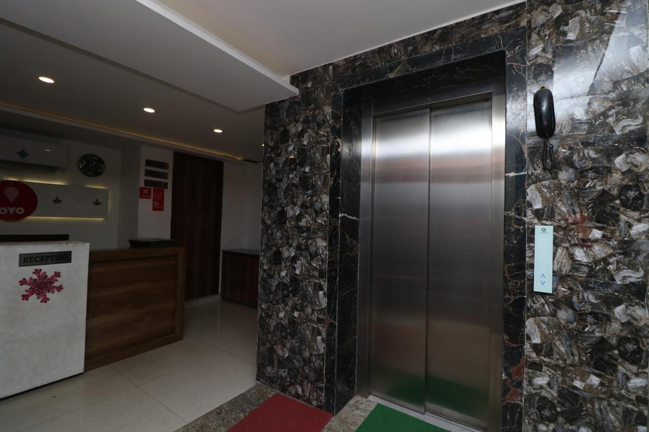 Oyo 9999 Hotel La Wisteria Delhi  Eksteriør bilde